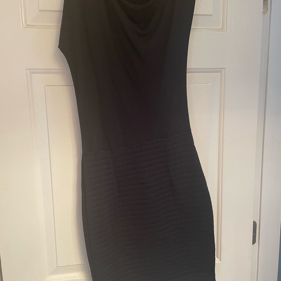Designer REISS Freda dress size 4 BRAND NEW--black textured skirt off shoulder - Picture 5 of 9